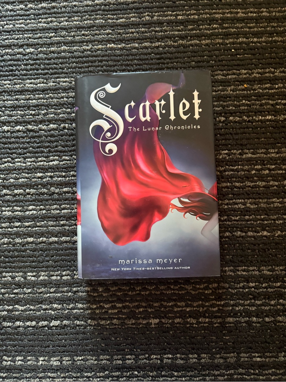 Scarlet: The Lunar Chronicles by Marissa Meyer - Red Cover